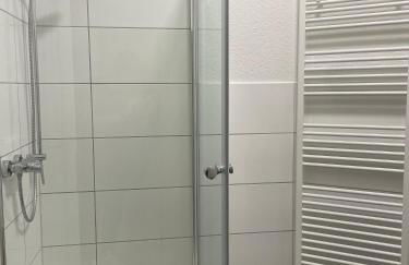 WhiteWood-Apartment - Nähe A43 - zentral - inkl WiFi - Foto 2