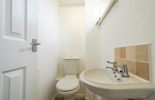 Livingston 4 Bed + Car Space - Foto 7