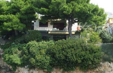 Villa Maristika - Foto 1