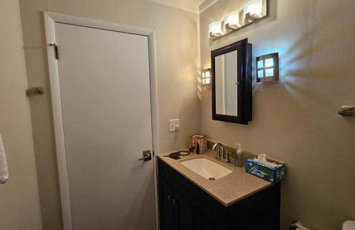 Fire Pit Cabin Retreat - Sleeps 6 - 1hr from STL - Foto 10