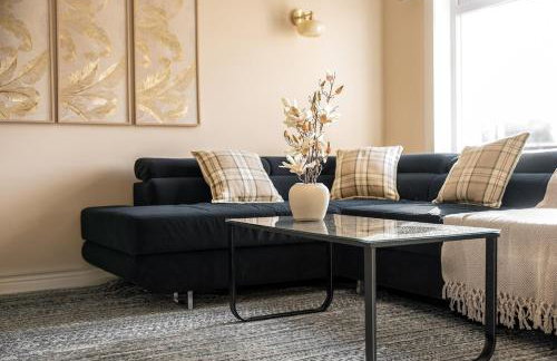 Spacious 3 Bed Home in Glasgow City With Free Parking - Foto 4