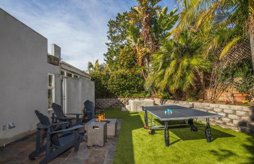 Beach Resort Home with Ocean Views Jacuzzi & Sauna! - Foto 45