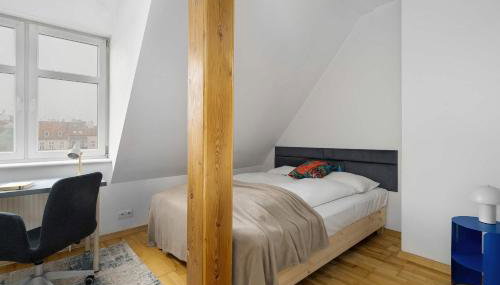 Charming Apartment in a Perfect Location Suitable for 4 People by Noclegi Renters - Foto 3