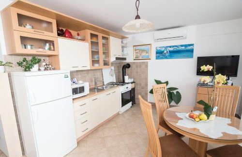 Apartment Alba - Photo 12