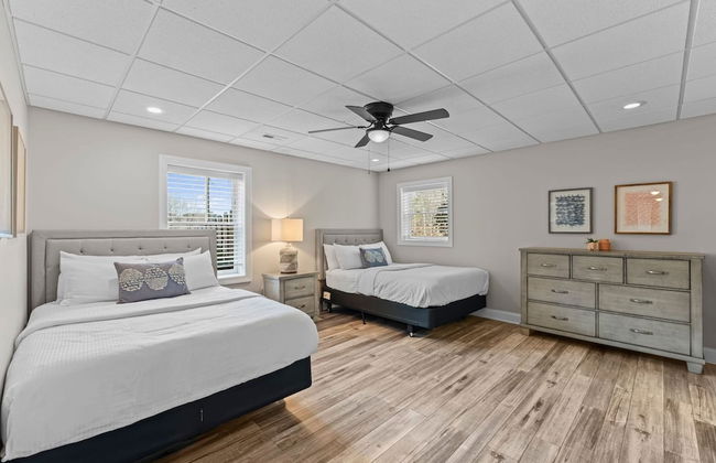 Winding Down by Avantstay Sleeps 20 Dock View - Foto 50