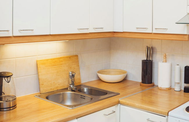 Cozy 2 Room Apartment With a Private Sauna! - Photo 11