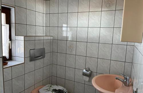 Schöne Zimmer mit gemeinsamer Nutzung von Bad, Toilette und Küche - Foto 31