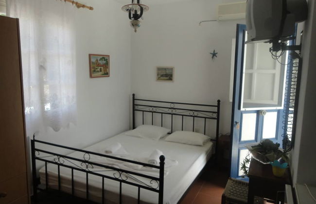 Captain Menegos Studios - Photo 3