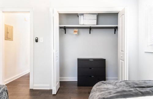 Stylish 2BR 1 Mile From Downtown And The Aquarium - Foto 41