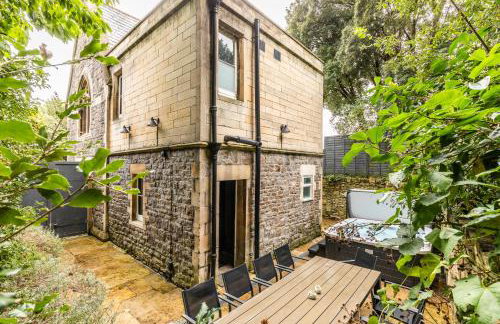 Locksbrook Lodge - Hot Tub - Spacious Outdoor Space - Photo 39