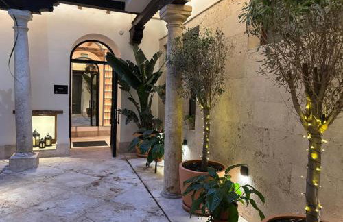 VELALMA -Edificio exclusivo de apartamentos turisticos en Centro histórico-JAEN - Foto 16