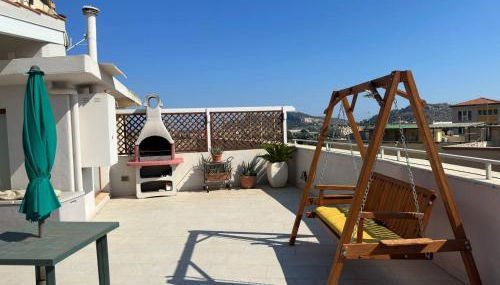 Attico via della Pineta 5 minuti dal mare - Foto 1