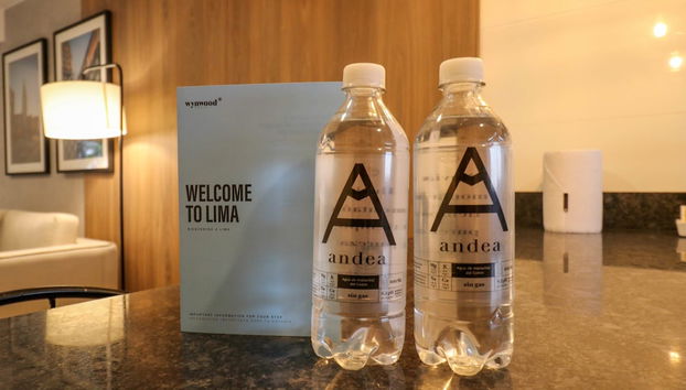 w Impressive 1BR Near Central Restaurante - Foto 5, Habitación