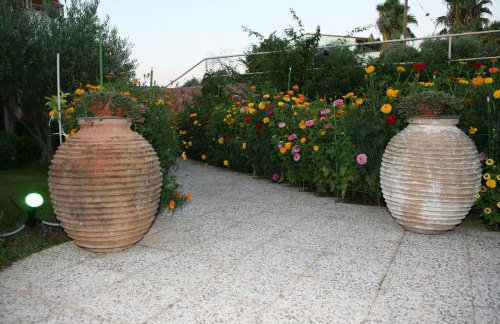 Over Sea Rooms & Villas - Foto 18