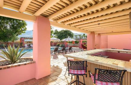 The Pond Estate by Avantstay Maximalist Designer Compound w/ 2 Casitas, Indoor + Outdoor Pools, Tennis Court, & Gorgeous Mountain Views 12k Sqft - Foto 143