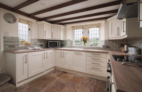 Crow Hall - Luxury Holiday Accommodation - Photo 2