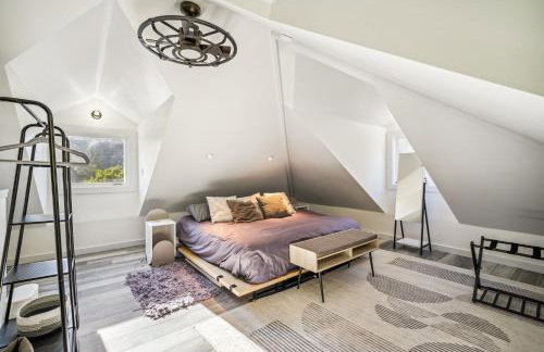 Luxury River Home - Pets Stay Free - Photo 5