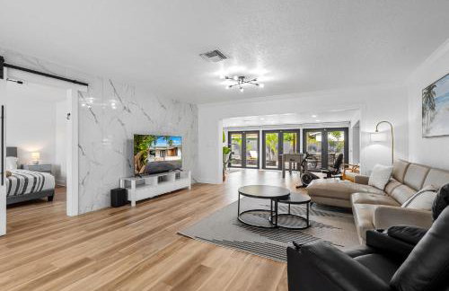 Modern 4Bedroom-2Bath Family POOL House 5 mins Lauderdale-by-the-Sea & Pompano Beaches - Foto 9