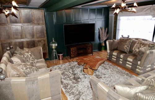 Luxury 9 Bed Manor House Hot Tub Cinema Room SkyTV - Foto 22