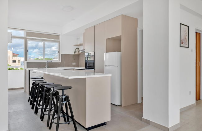 Phaedrus Living: Romanou Modern City Center Flat - Foto 8