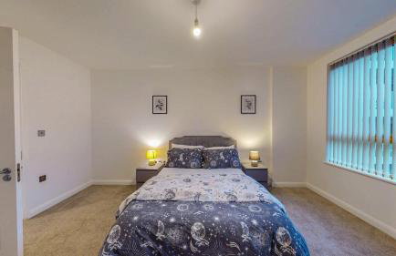 Stylish 2-bed flat,Secure Parking - Foto 5