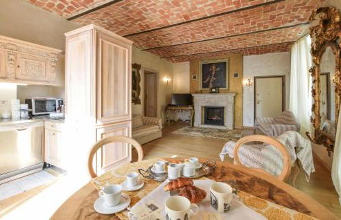 Nice Apartment In Santo Stefano Belbo - Photo 5