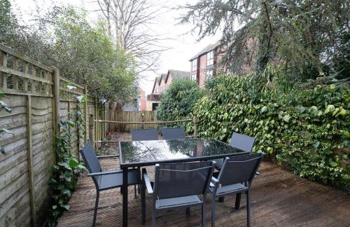 4 Bedroom Winchester Town House, central, parking - Foto 53