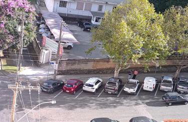 Apto central com estacionamento - Foto 16
