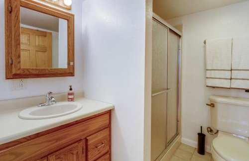 Near Downtown Spacious Casper Getaway with Deck - Foto 19