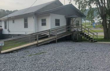 Spacious ATV Retreat House - Foto 18