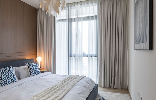 Stylish 1BR at Palace Residences - Photo 12