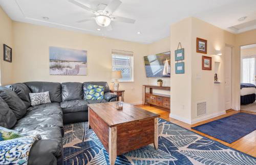 Stunning beach home - steps2sand, AC, Large Patio and Fast Wifi! - Foto 20