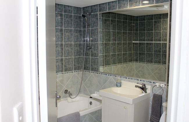 Stay Spectacular - Photo 37