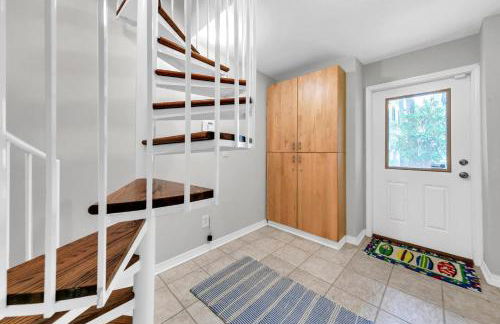 The Spyglass a 5 bed 3 bath house that sleeps 14 and just 67 steps from the beach - Foto 84