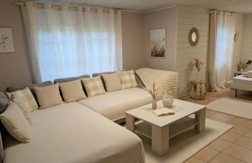 Ferienwohnung Blütenzauber in Idyllischer Lage Nähe Bodensee - Foto 3