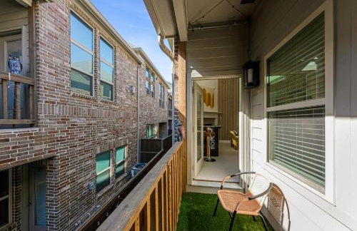 Luxury Oasis - Glam Decor, Putting Green, Arcade Fun & EV Station - Foto 51