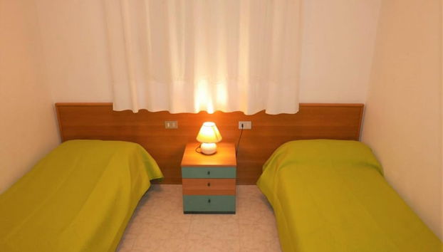 Bright Flat With Large Balcony in Bibione - Foto 4, Habitación