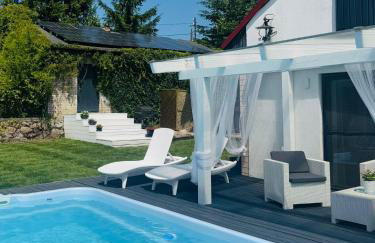 Domek wakacyjny z podgrzewanym basenem i jacuzzi pod gwiazdami, Studnica, Ińsko, "THerapeutica" - Foto 1