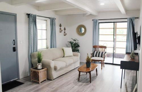 5 min from Weeki Wachee park- Fully Fenced 3 Bedroom House - Foto 7