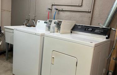 Hidden Gem! Spacious, Private, and Convenient Units Off River Road in Puyallup - Foto 36