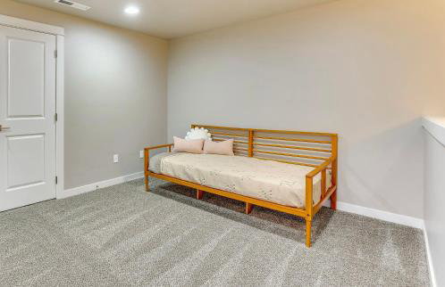 North End blue -Hot Tub - Fire Pit - Downtown -4BR - Photo 22