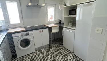 Apartamento tranquilo en el centro de Burgos - Foto 5, stove, minibar