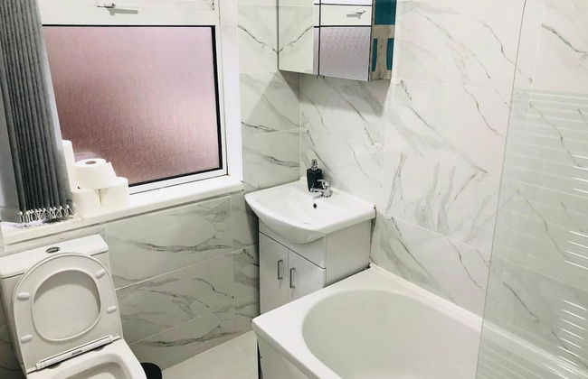 4 Bedroom Lovely Home in Loughborough Town & Uni - Foto 11