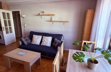 Apartamento Céntrico , Cómodo, Tranquilo y con WiFi - Foto 9