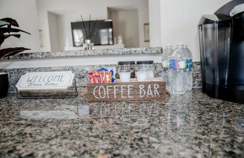 3 Beds, Kids Friendly Ranch,Jaccuzzi Tub,Walk to Food Lion,Restaurant, Keurig , sleep noise machine,,Crib,5G - Foto 23