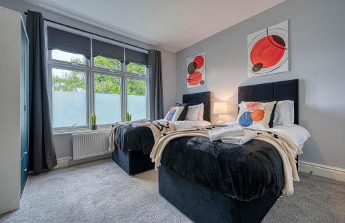 Spacious House in Nottingham - Sleeps 16 - Foto 4
