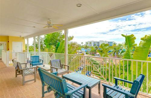 New! Remodeled, Pool-Side, 1-min to Beach Path! - Foto 39