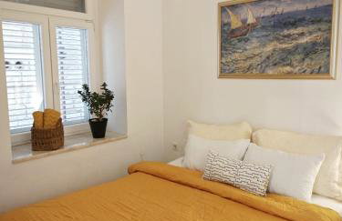 Apartments Karuza Center of old town Vis - Photo 24