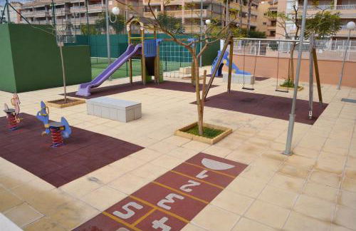 Apartamento Nuevo con Gran Terraza y Wifi en Canet - Photo 24