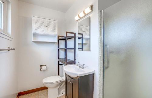 Private Zen Garden and Fireplace Chic Hayward Oasis - Foto 15